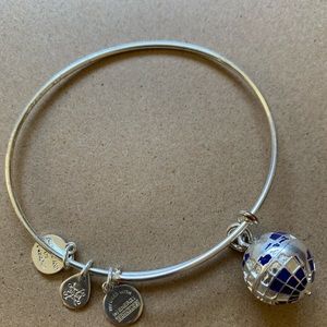 ALEX AND ANI GLOBE